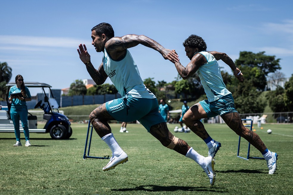 Dudu e Gabigol em treino do Cruzeiro