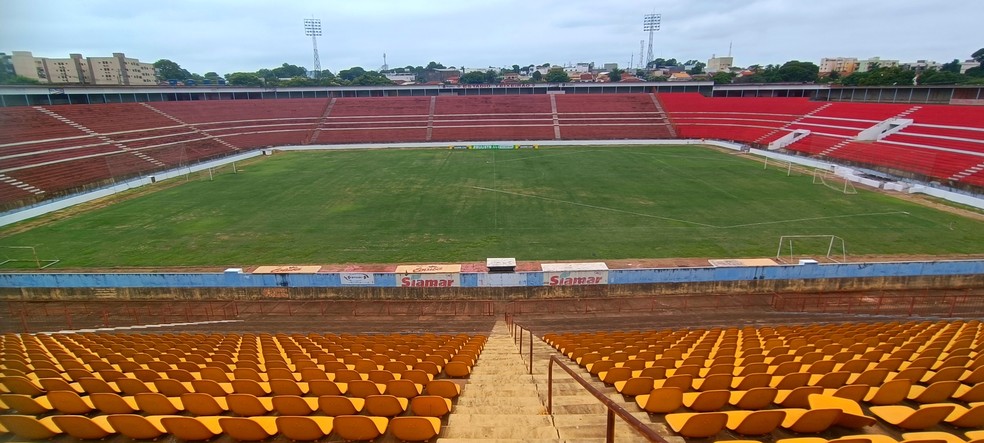 Estádio Teixeirão, em São José do Rio Preto — Foto: Arcílio Neto