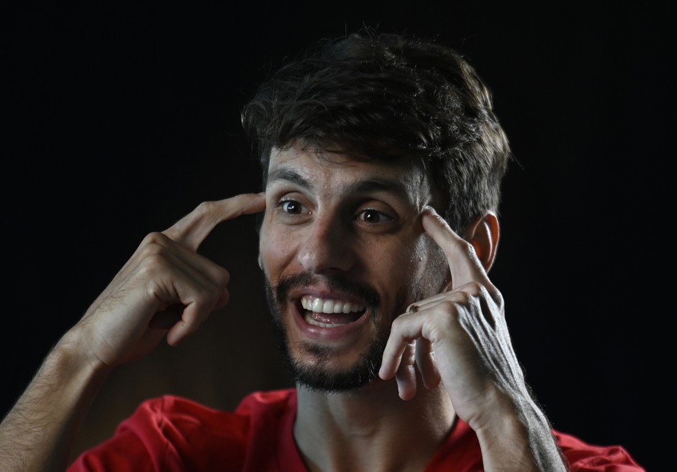 Rodrigo Caio, do Flamengo, em entrevista ao "Abre Aspas" — Foto: Andre´Durão / ge