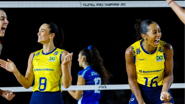 Kisy comemora ponto em Brasil x Grécia