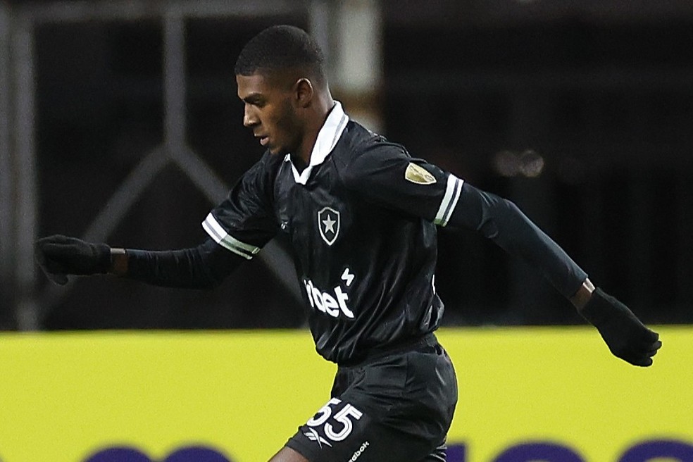 Wallace Davi em Nacional Potosí 1 x 0 Botafogo, na pré-Libertadores 2026 — Foto: Vitor Silva/BFR