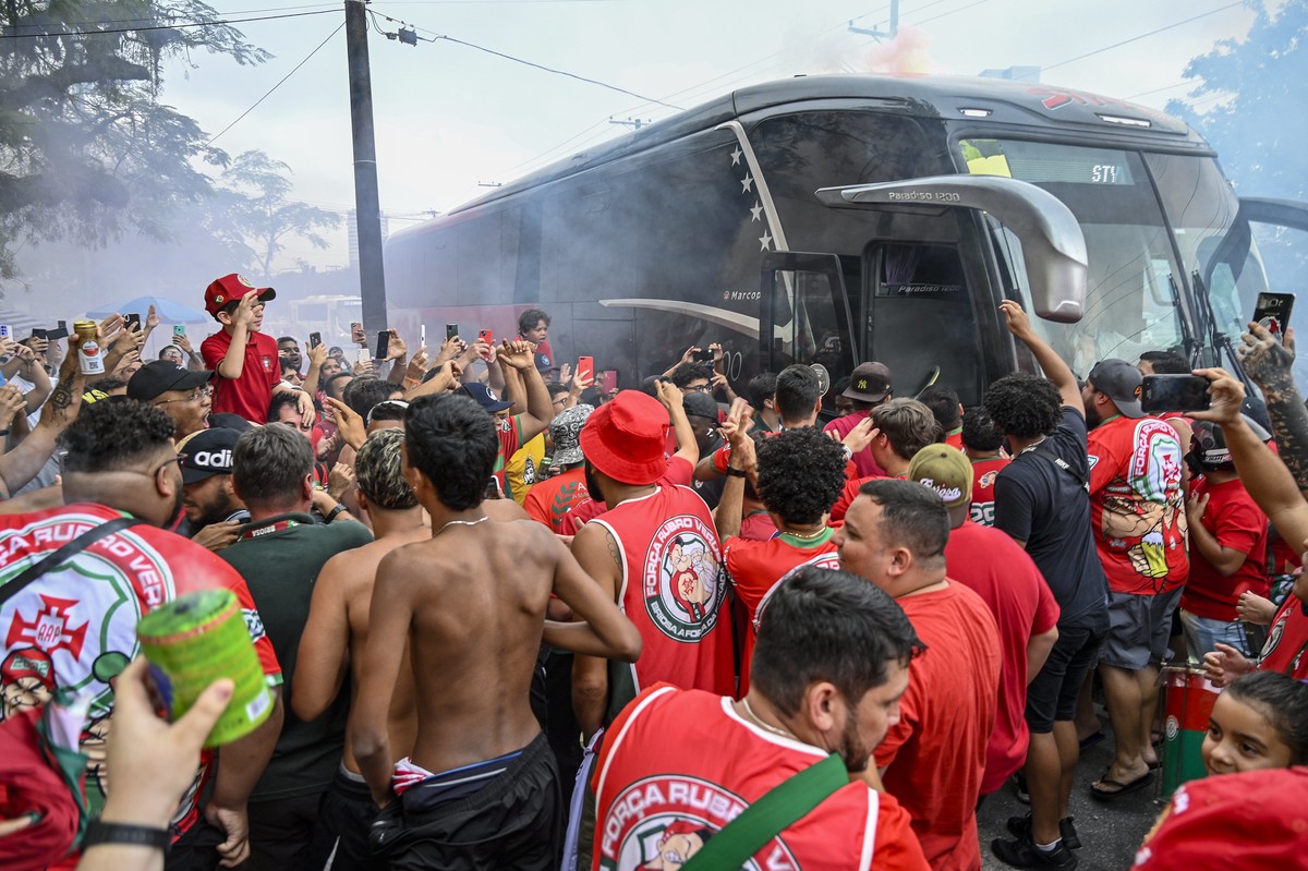 Notícia - Copa Quarentão 2022 de Futebol de Campo começa neste sábado em  Nazaré Paulista - Município de Interesse Turístico de Nazaré Paulista