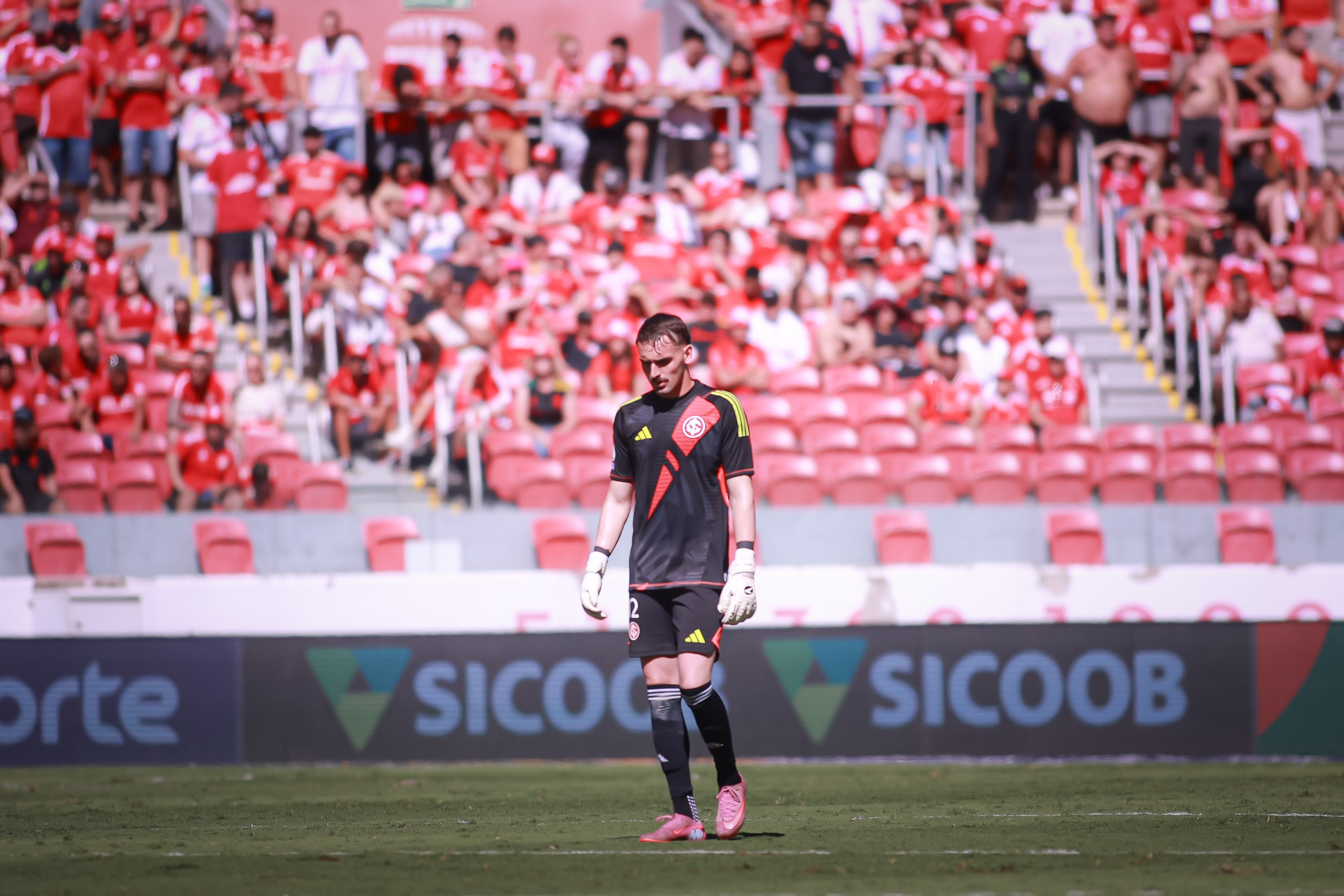 Inter revive drama no gol com nova lesão de Rochet e vaias a Anthoni | Ge