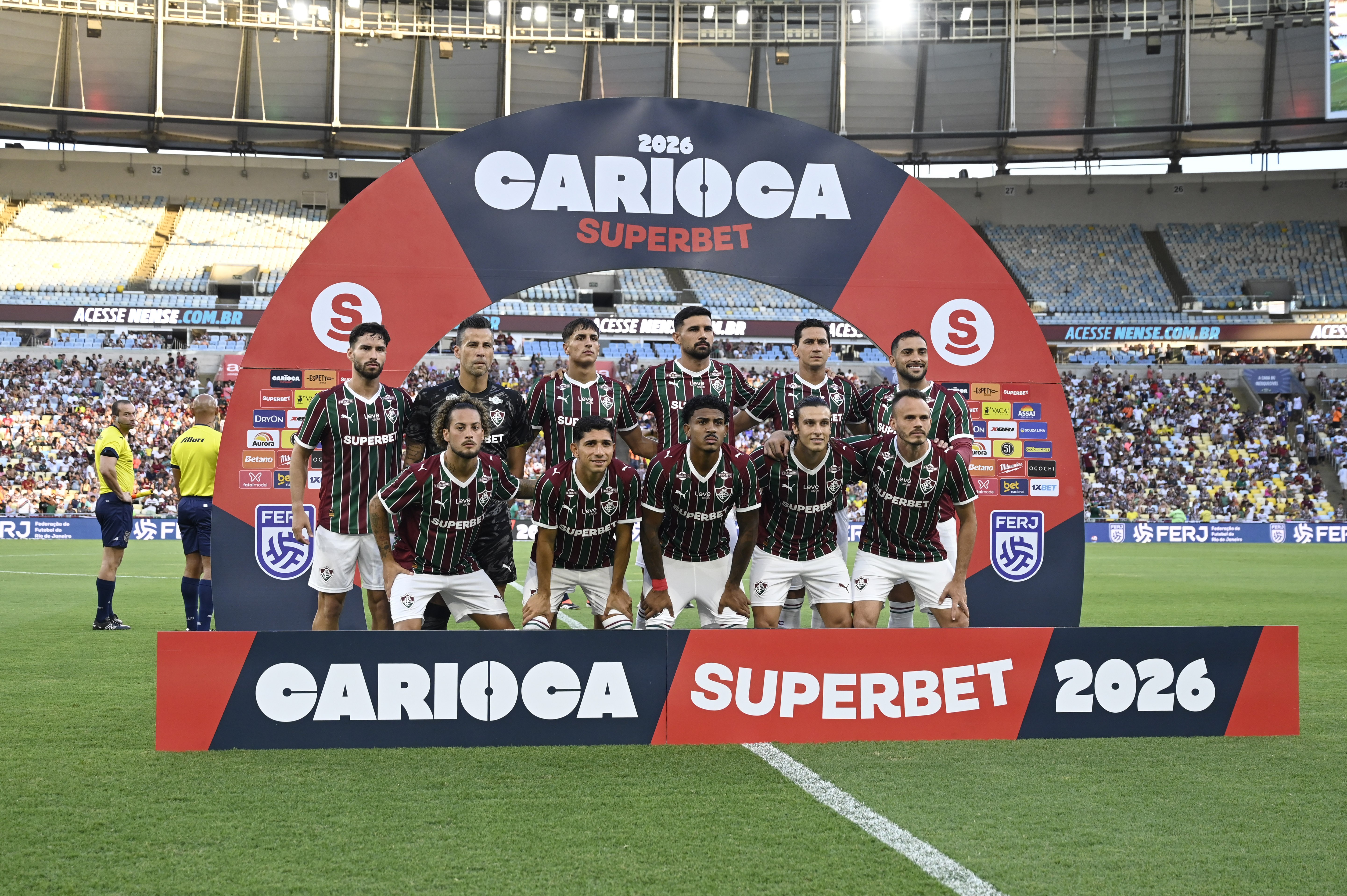 Fluminense busca zagueiro e centroavante na janela de 2025 com negociações desafiadoras