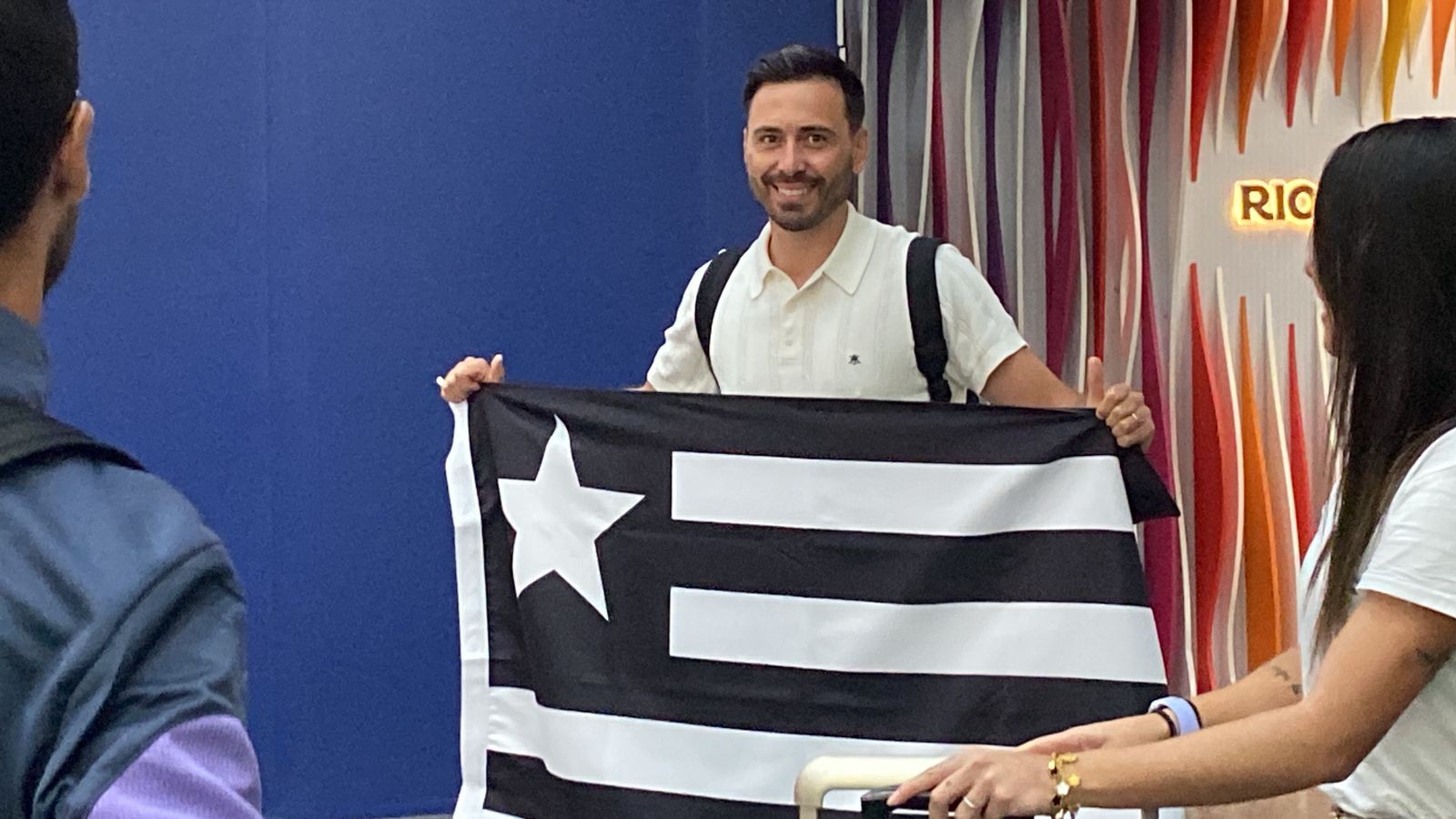 Davide Ancelotti desembarca no Rio para assumir o Botafogo