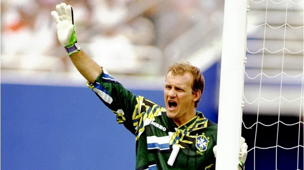 Taffarel defendeu o gol do Brasil em três Copas do Mundo — Foto: Chris Cole/Allsport