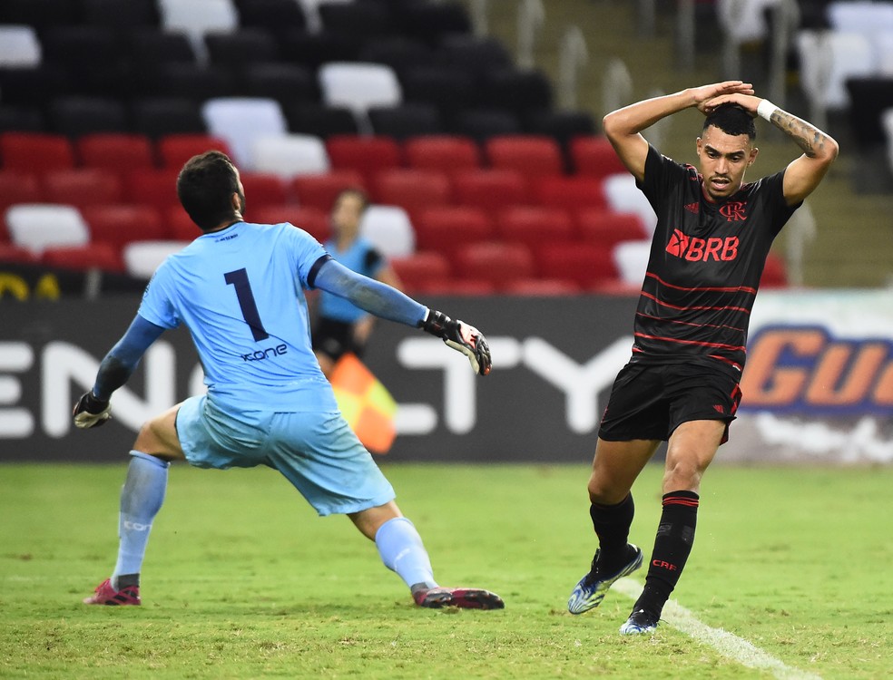 Flamengo faz acordo para Isla não ser convocado para amistoso da seleção  chilena