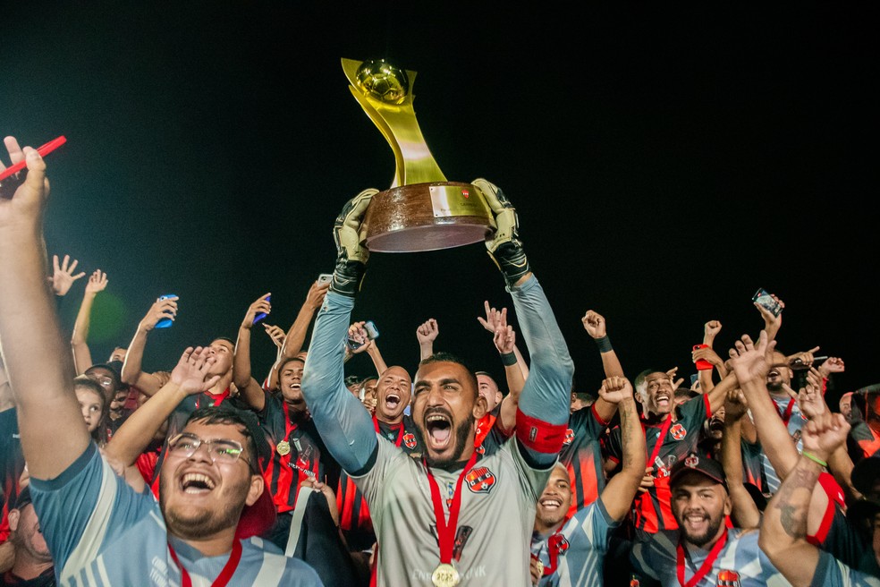 Confiança-PB foi campeão da 2ª divisão do Campeonato Paraibano 2025 após derrotar o Atlético-PB — Foto: Estefinho Francelino