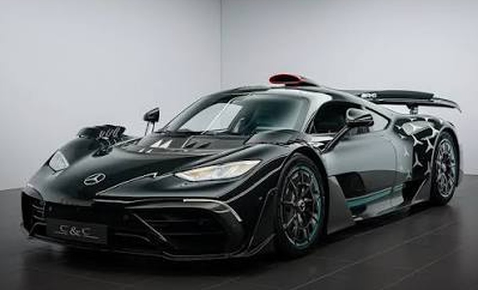 Mercedes-AMG One é um dos destaques da coleção de hipercarros de CR7 — Foto: Reprodução Instagram