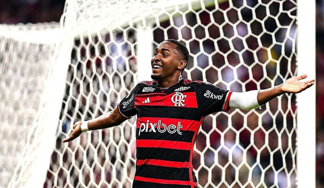 Filipe Luís analisa razões para perda de espaço e venda de Lorran no Flamengo.