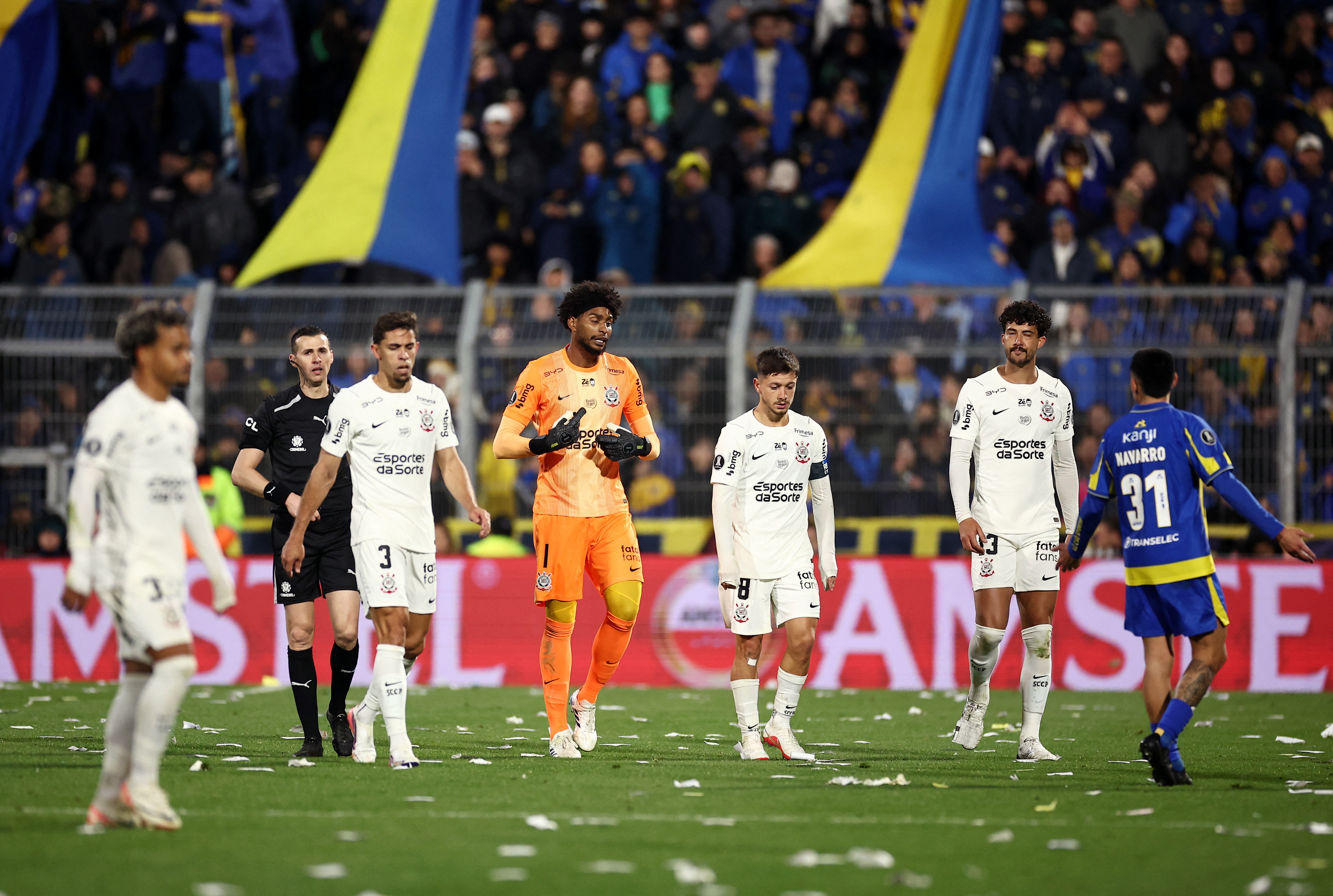 Corinthians: Zagueiros Brilham em Partida Desafiadora Após Expulsão de Allan