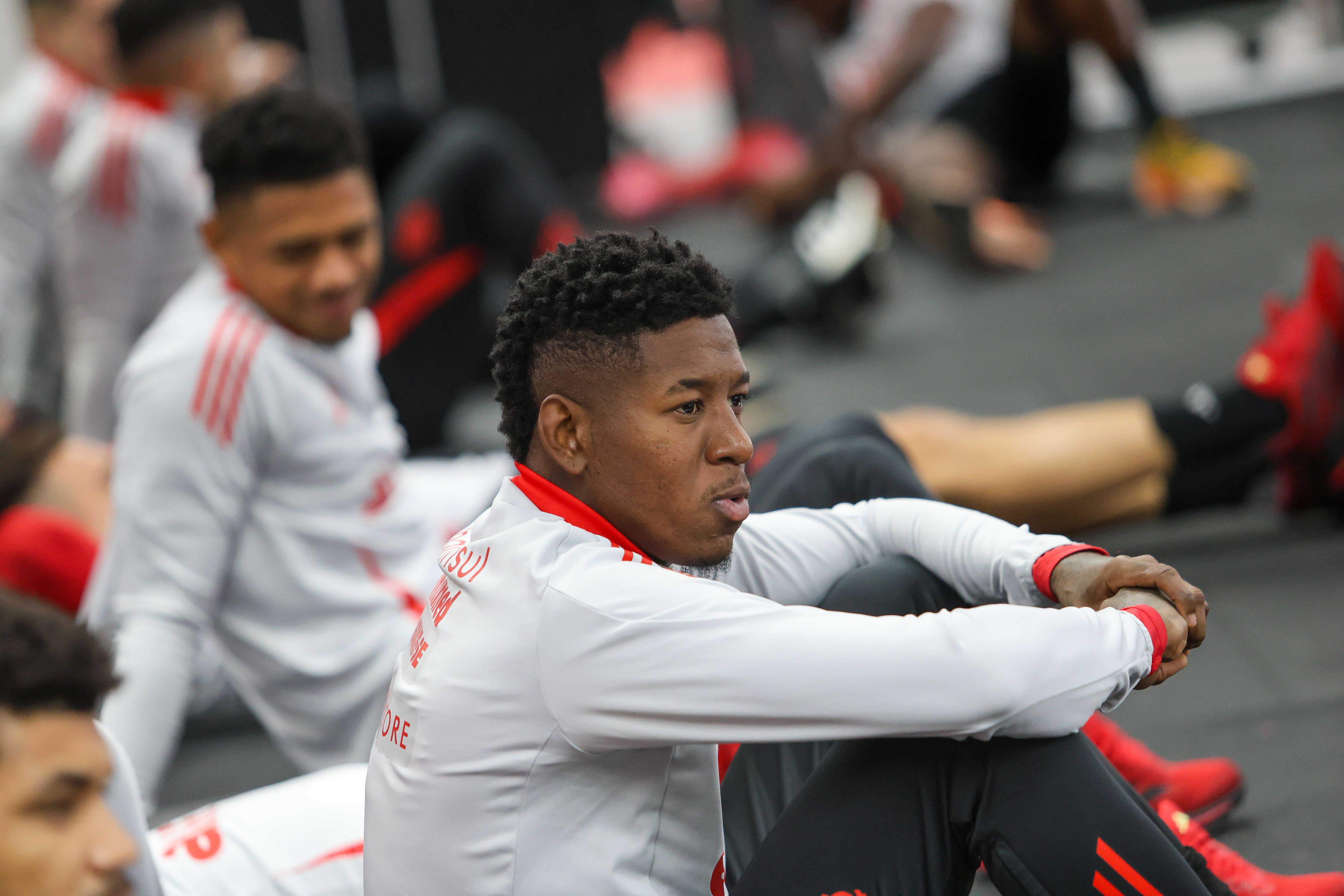 Inter aguarda saída de Vitão para atingir meta de vendas; veja valores | Ge