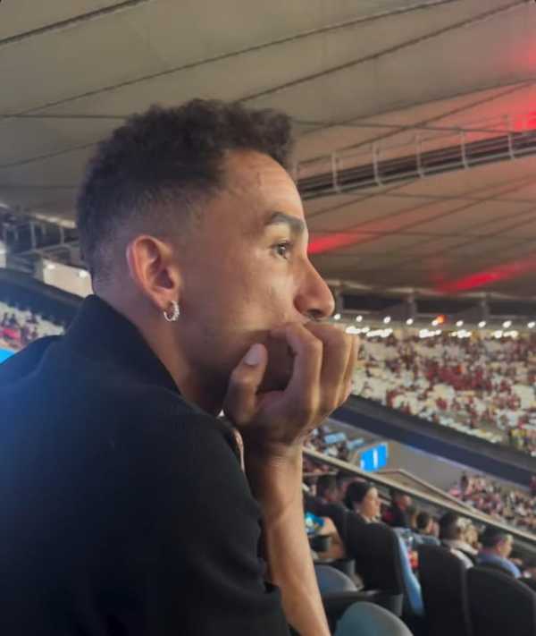 NOITE ESPECIAL! Reforço vive momento marcante antes da estreia pelo Mengão!