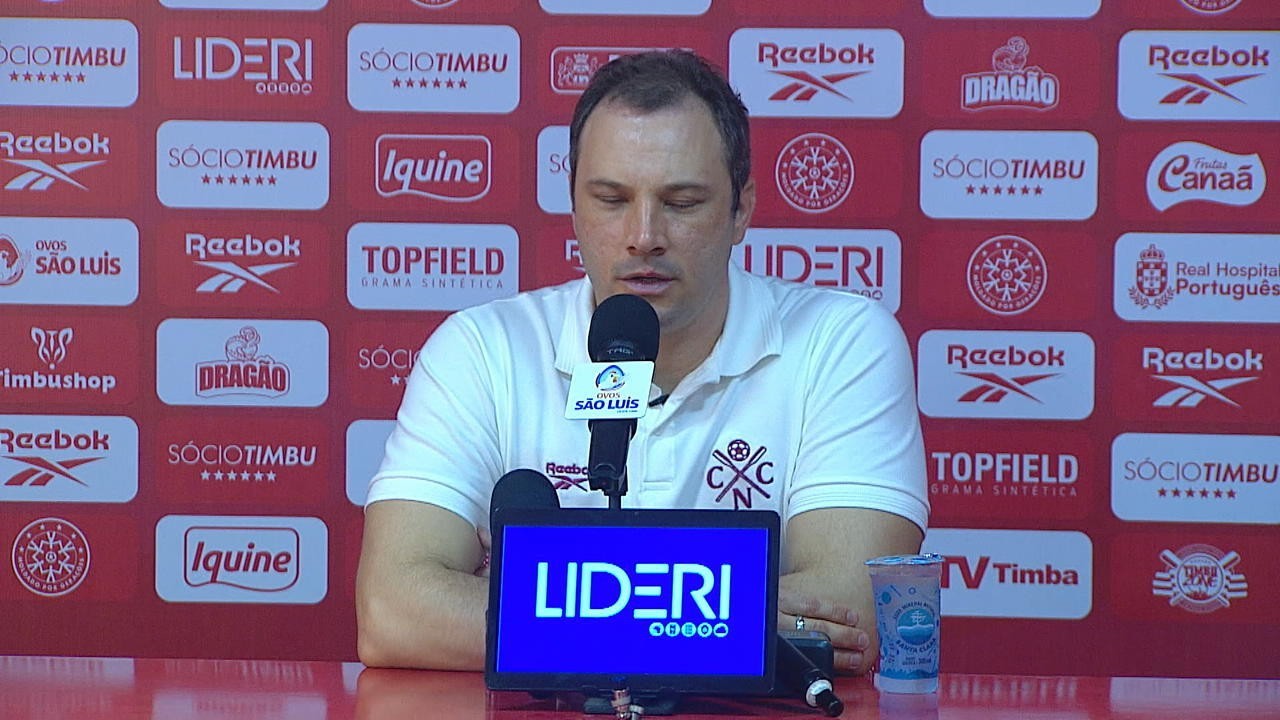 Pivetti vê Náutico melhor, apesar de derrota, e lamenta lances capitais: "Entregamos dois gols"