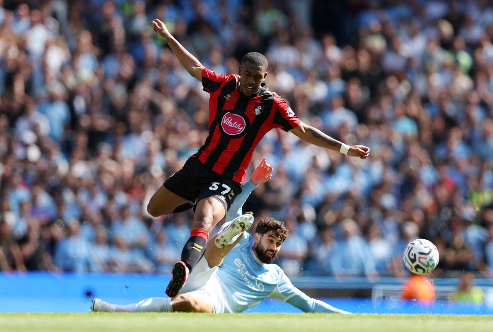 Manchester City x Bournemouth -  Rayan — Foto: REUTERS/Chris Radburn