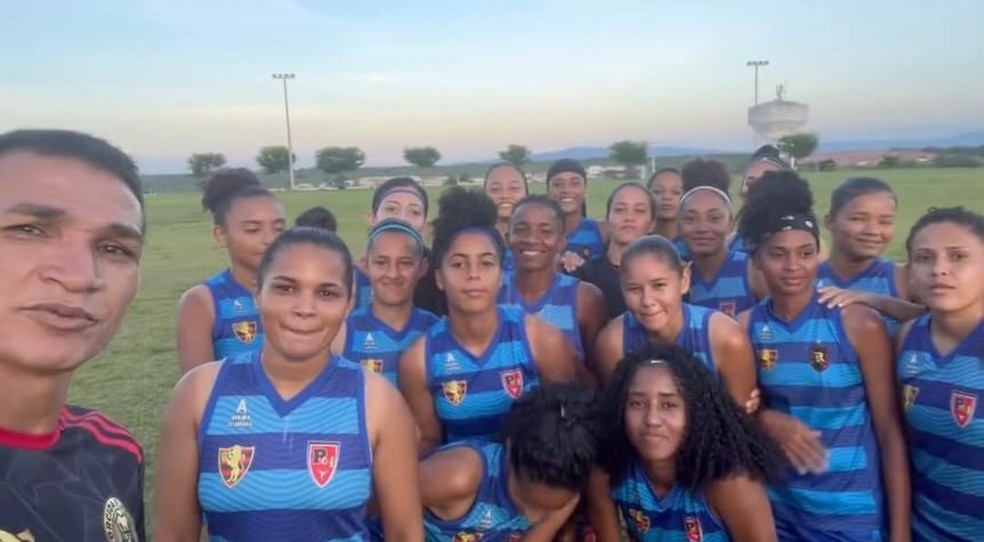 Angelim toca projeto de futebol feminino em Juazeiro do Norte