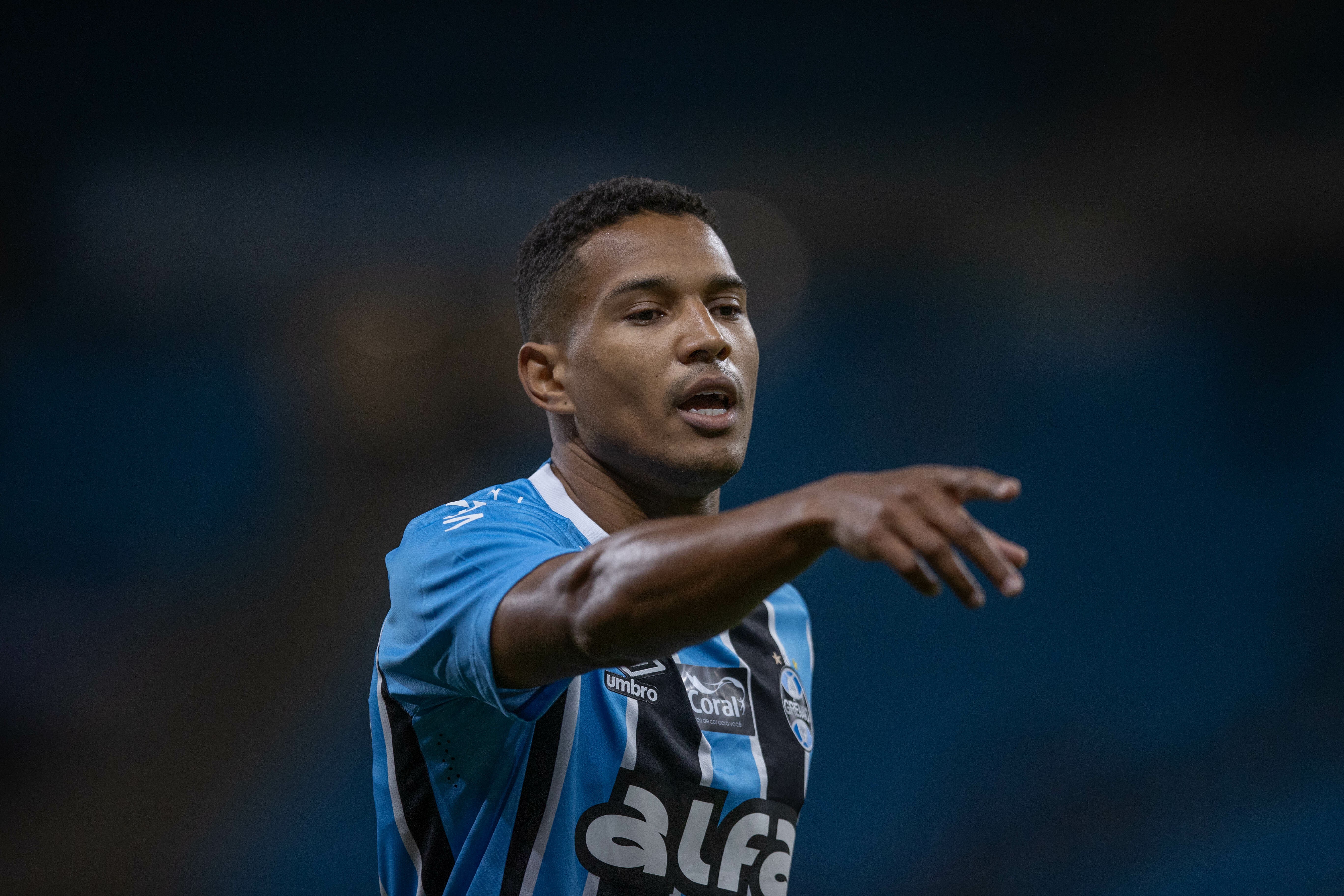 Grêmio empresta lateral para o Remo no mercado da bola