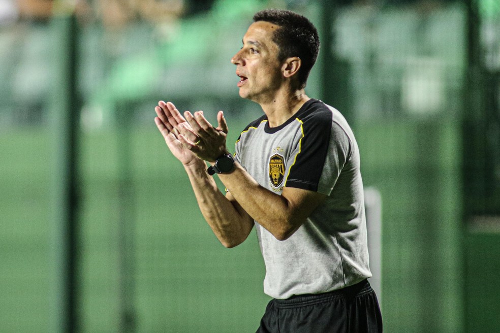 Eduardo Barros, técnico do Amazonas — Foto: João Normando/Amazonas FC