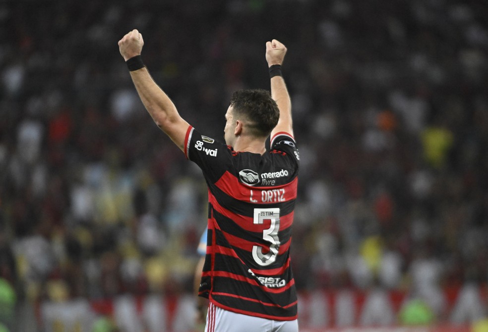 Léo Ortiz em Flamengo x Palestino, no Maracanã — Foto: André Durão