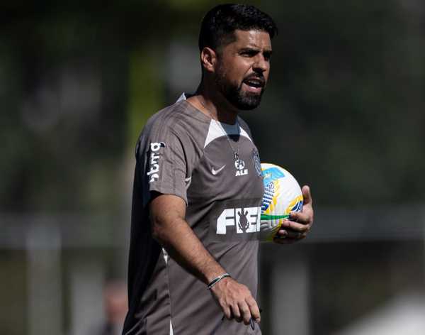 Corinthians se reapresenta com novas mudanças na comissão técnica após empate.