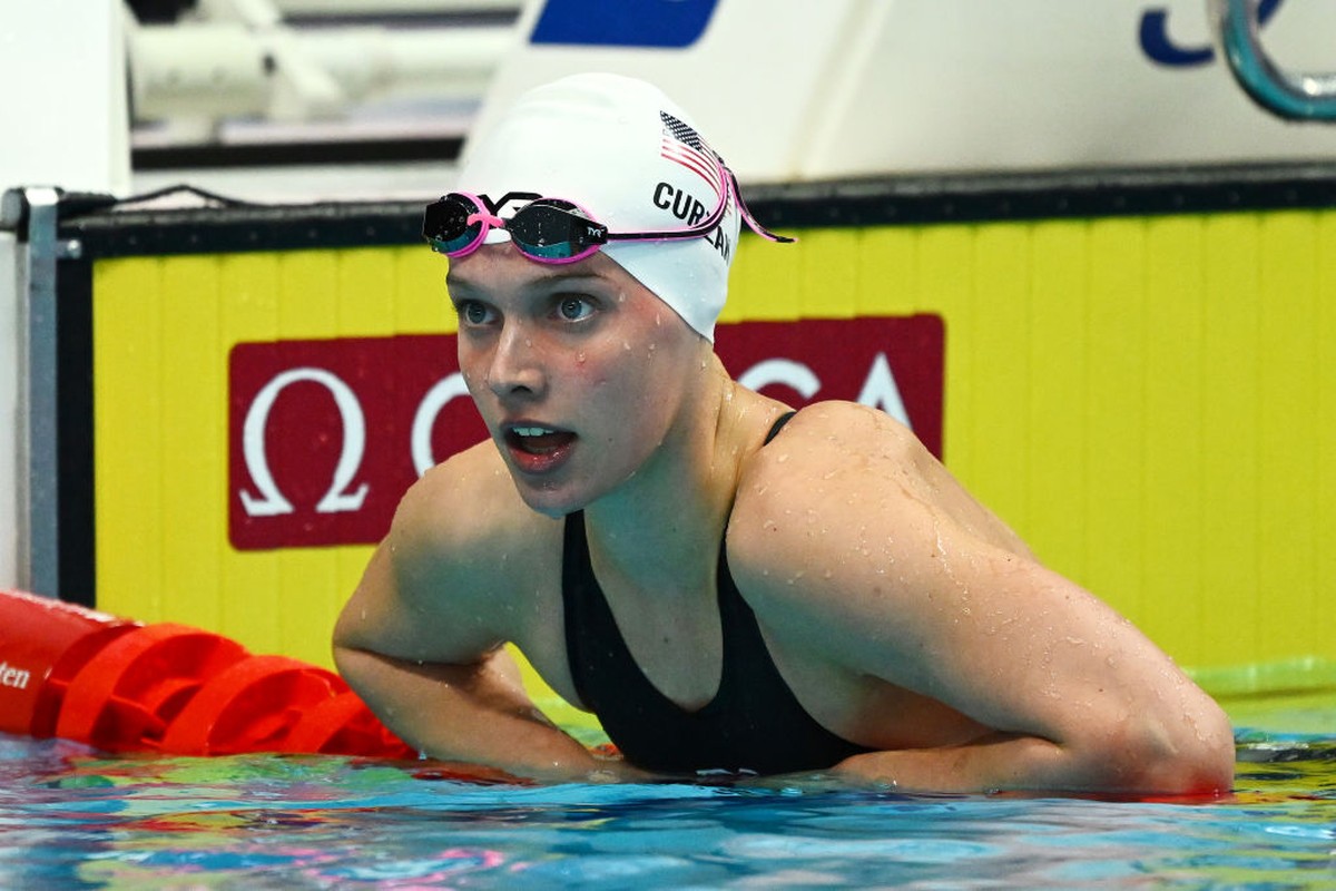 Do balé para a piscina: conheça Claire Curzan, prodígio da natação ...