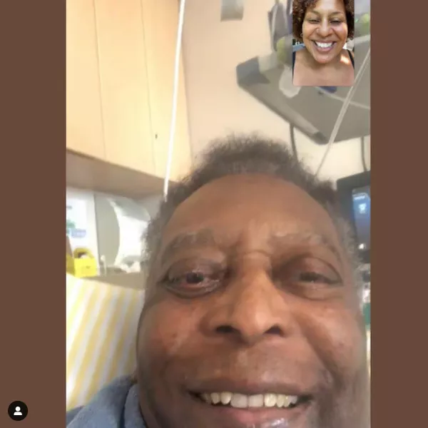 Filha posta foto visitando Pelé no hospital; estado de saúde do Rei é  atualizado - Lance!