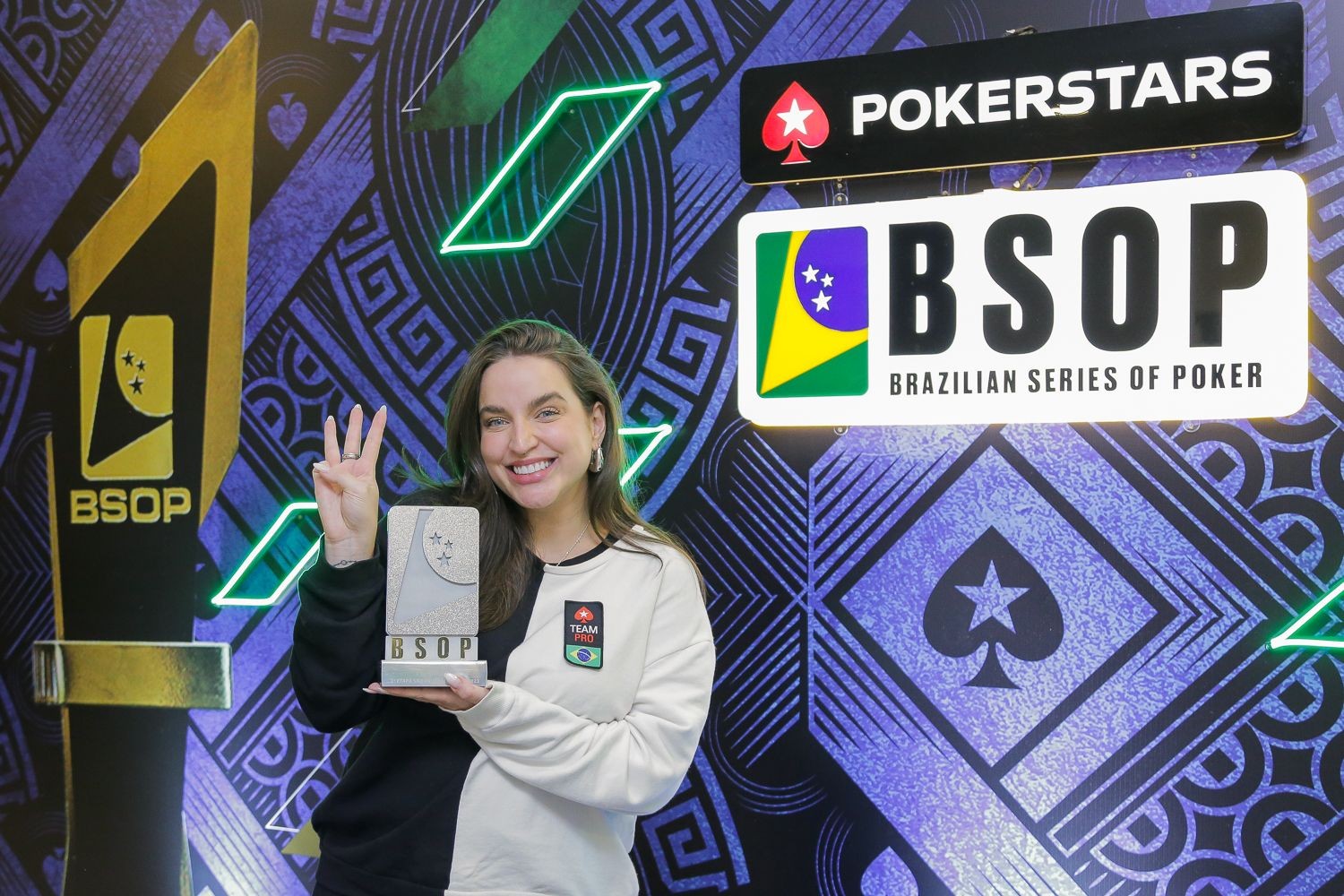 Bruna Unzueta: 