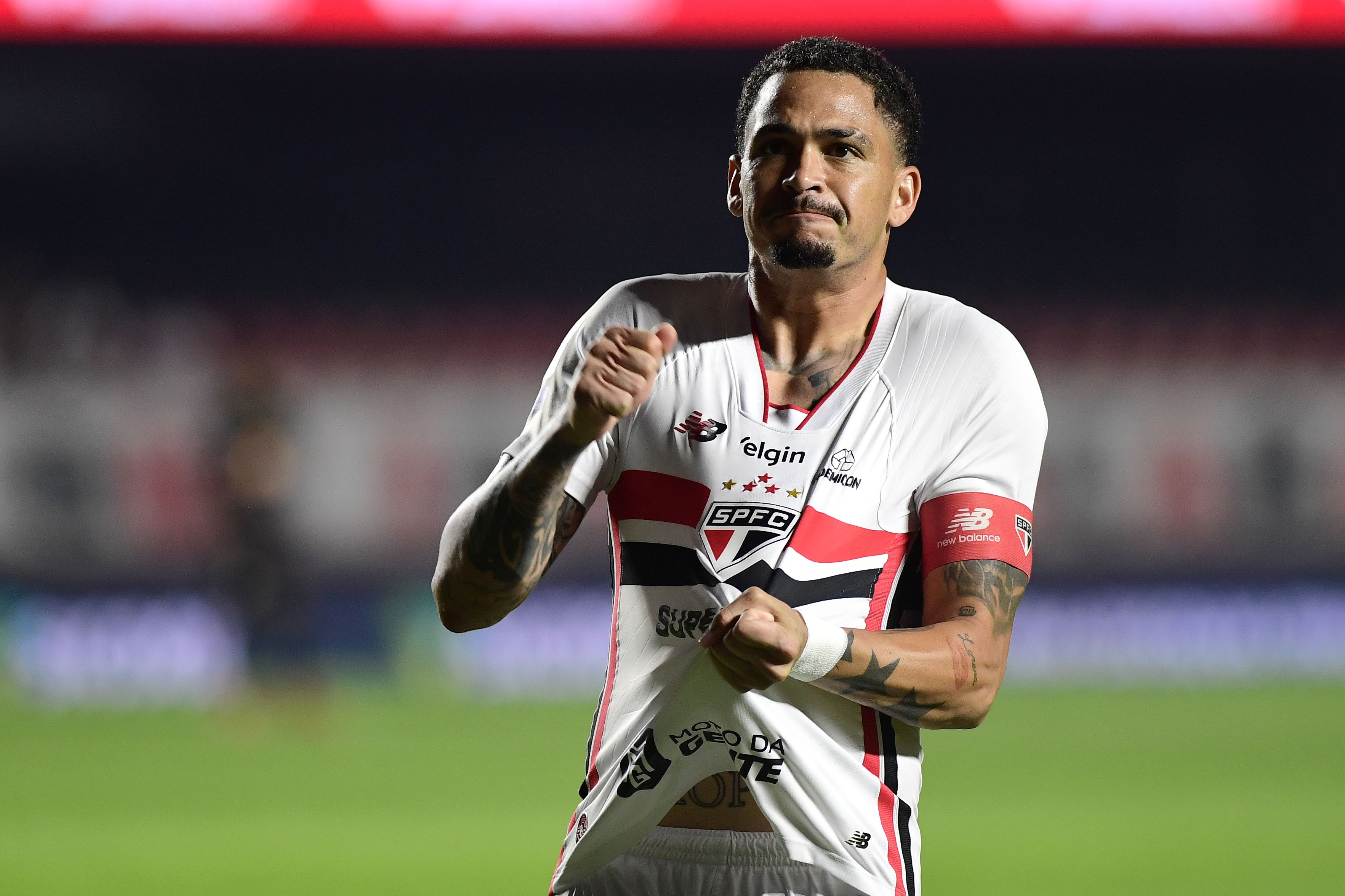 Luciano admite que turbulências fora de campo atrapalham o time do São Paulo: "Pior fase da história"