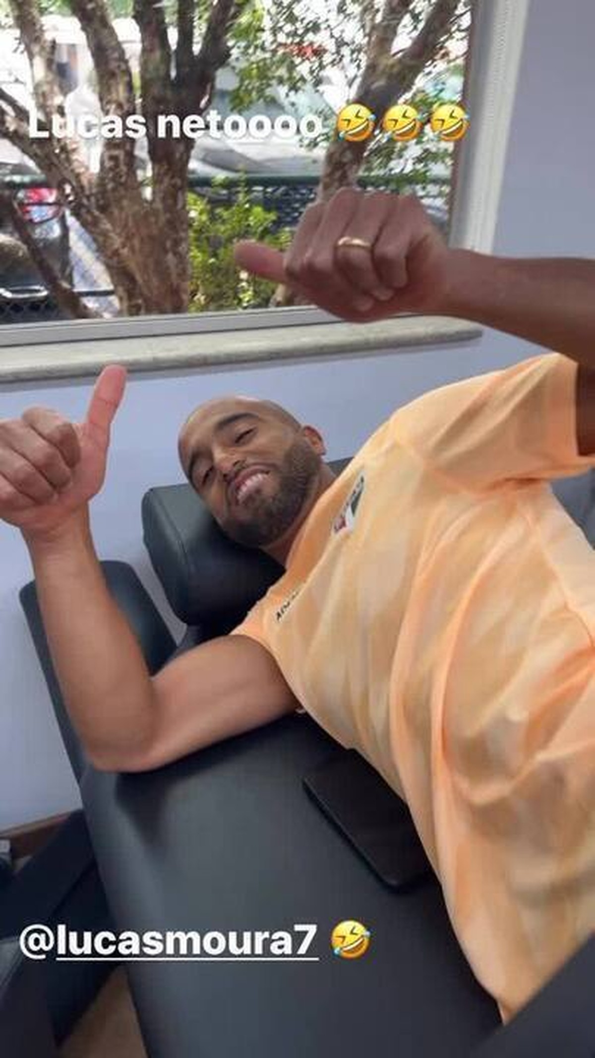 Luccas Neto? Luciano zoa Lucas Moura no São Paulo após gafe de torcedora viralizar