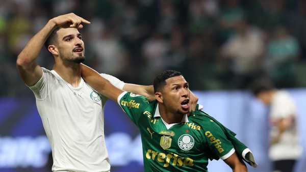 Palmeiras vence no fim e acende faísca para reação na Libertadores