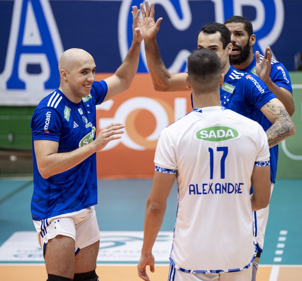 Cruzeiro bate Guarulhos e sai na frente nas quartas de final da Superliga masculina — Foto: Cruzeiro/Divulgação
