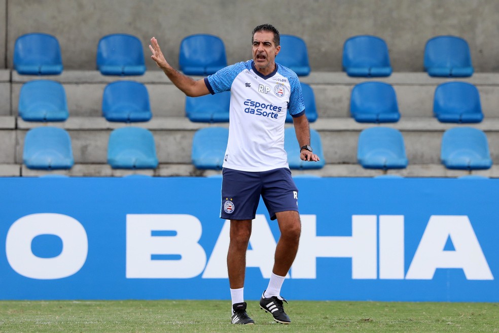Renato Paiva não conseguiu fazer o Bahia engrenar nesta temporada — Foto: Felipe Oliveira/EC Bahia