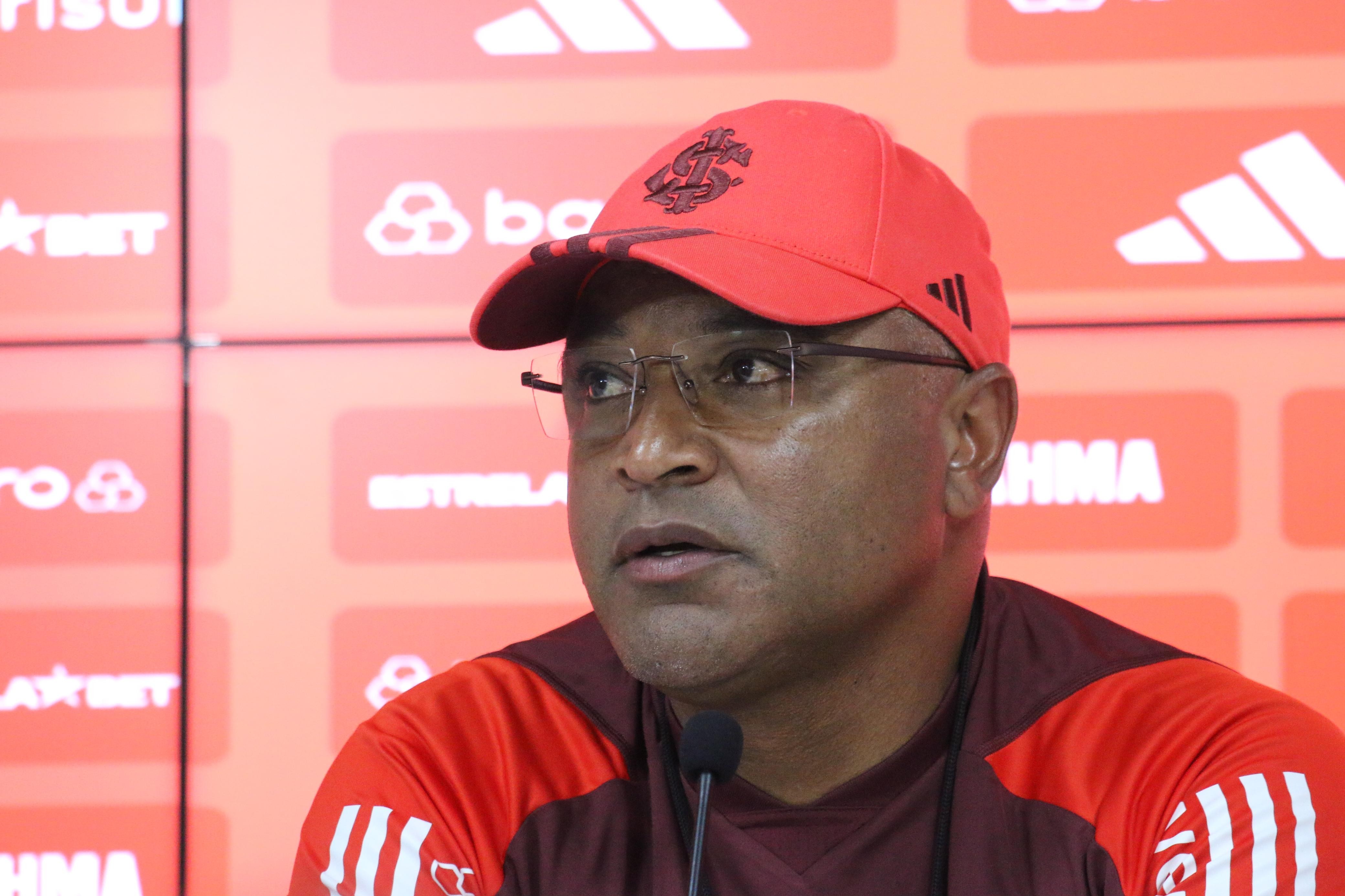 Roger vê lesionados do Inter em estágios diferentes e terá conversa ...