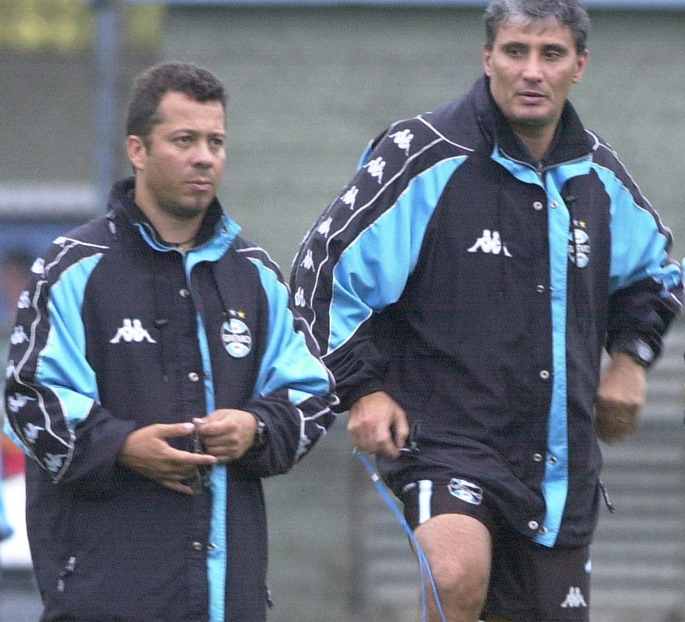 Cléber Xavier e Tite nos tempos de Grêmio — Foto: Paulo Franken / Arquivo / Agência RBS