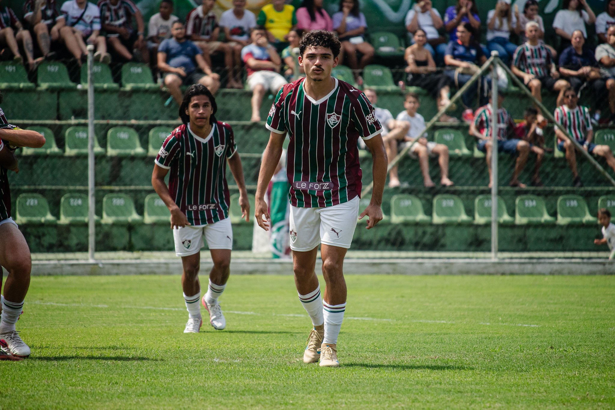 Bernardo André brilha e garante vitória do Fluminense sobre Bangu na estreia de Fred como treinador
