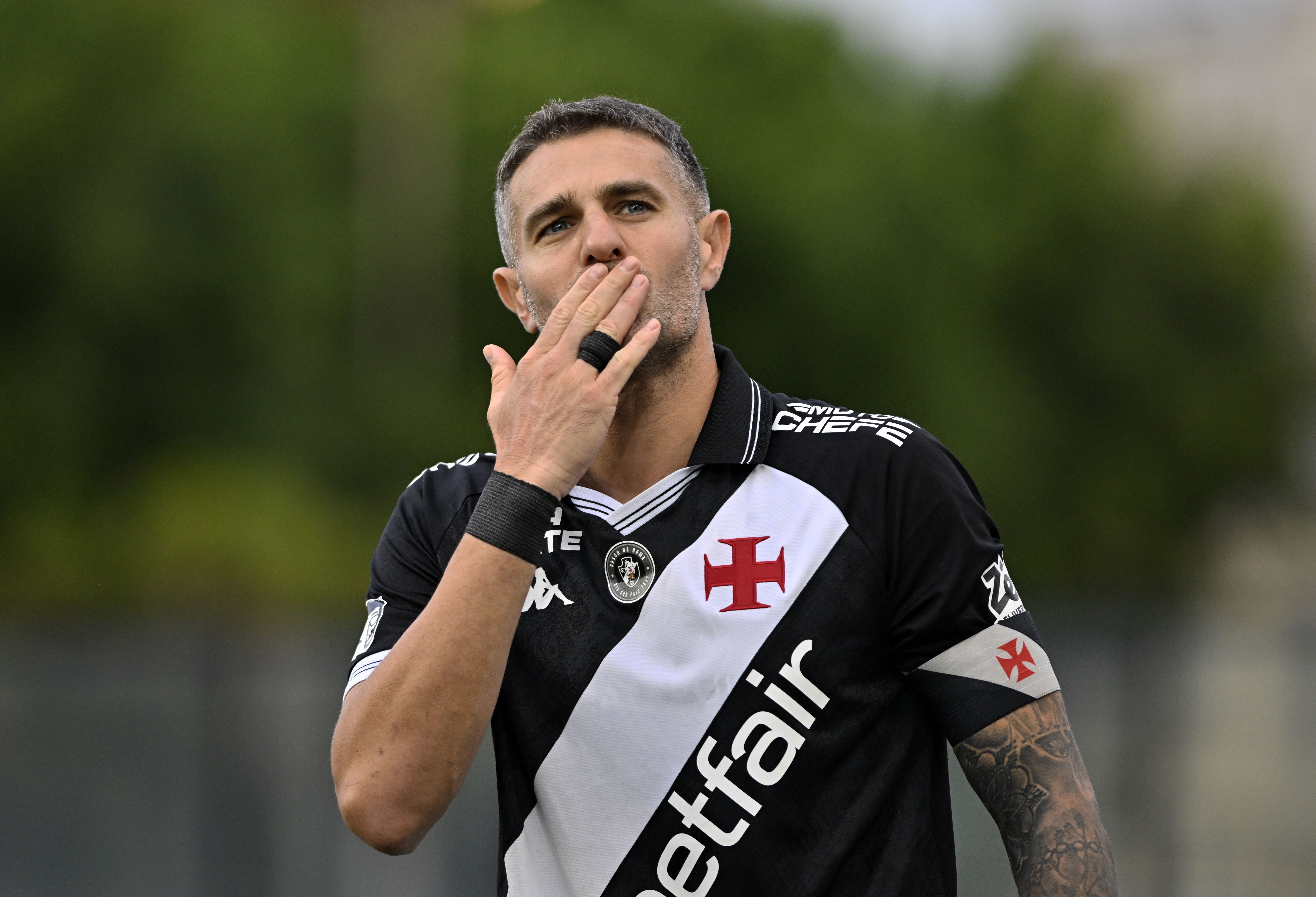 Vegetti participa de 40% dos gols do Vasco em 2025 e está próximo de alcançar marca de Nenê