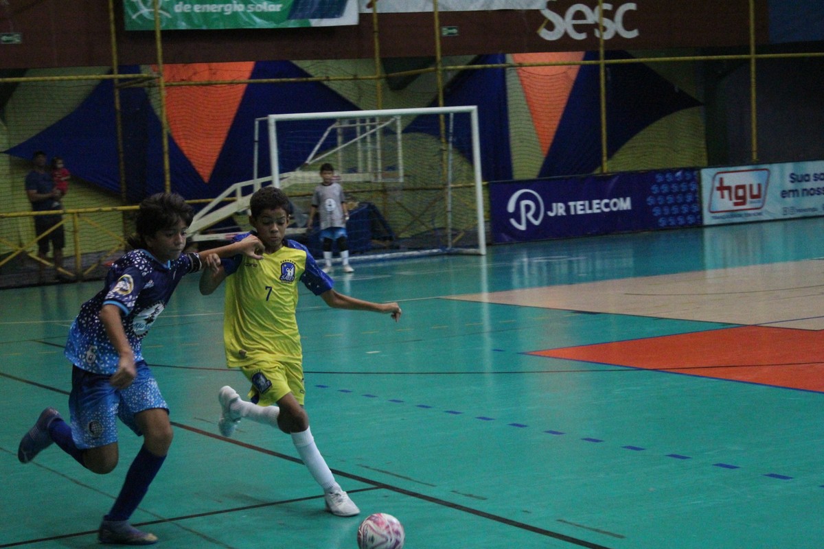 Futsal joga-se com a cabeça, não é com os pés”. Entrevista a João