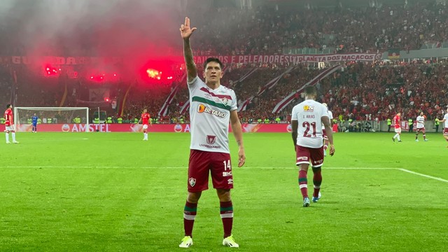 Germán Cano comemora gol da virada do Fluminense contra o Internacional