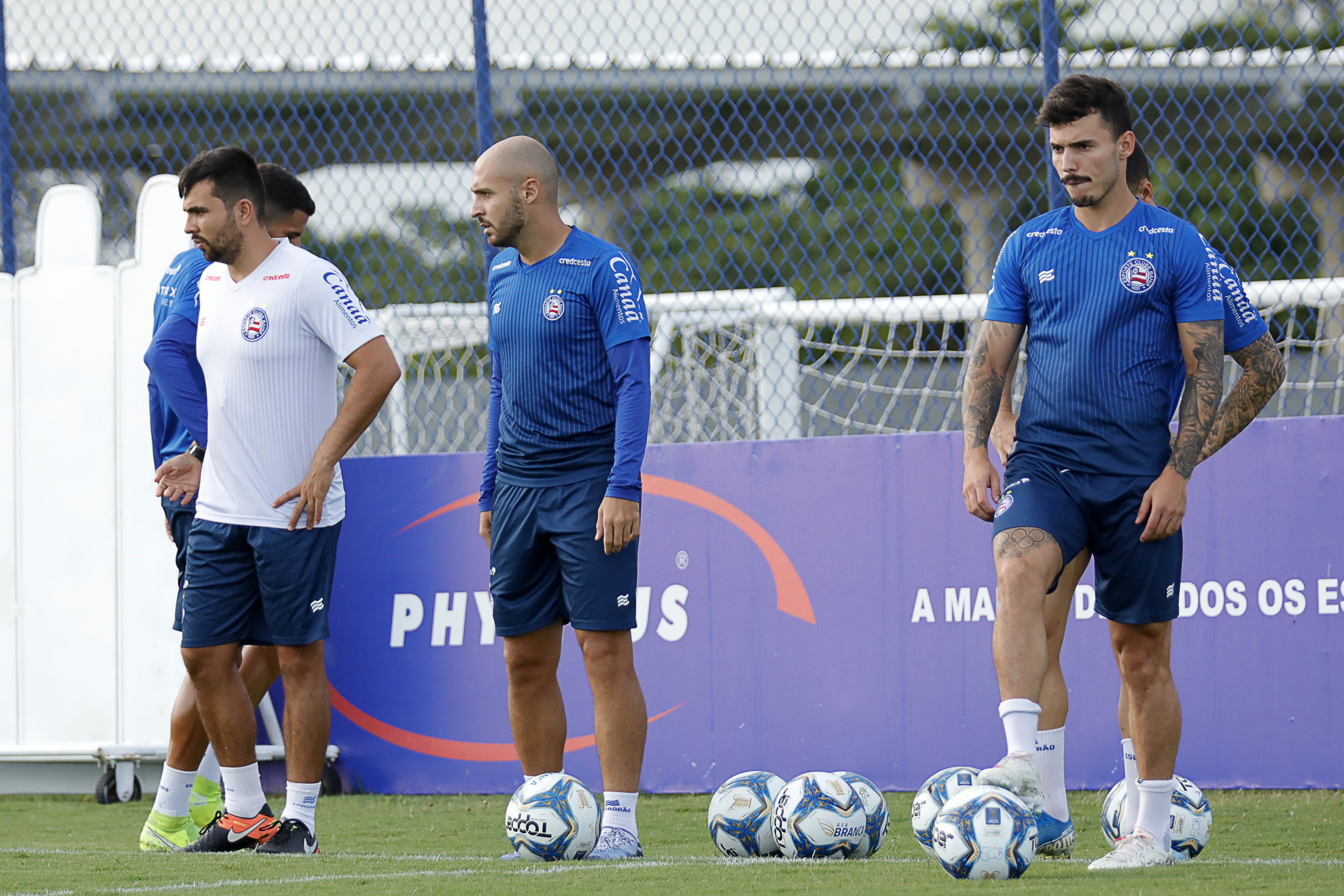 Yony González é apresentado e comemora chegada: “Gratificante”