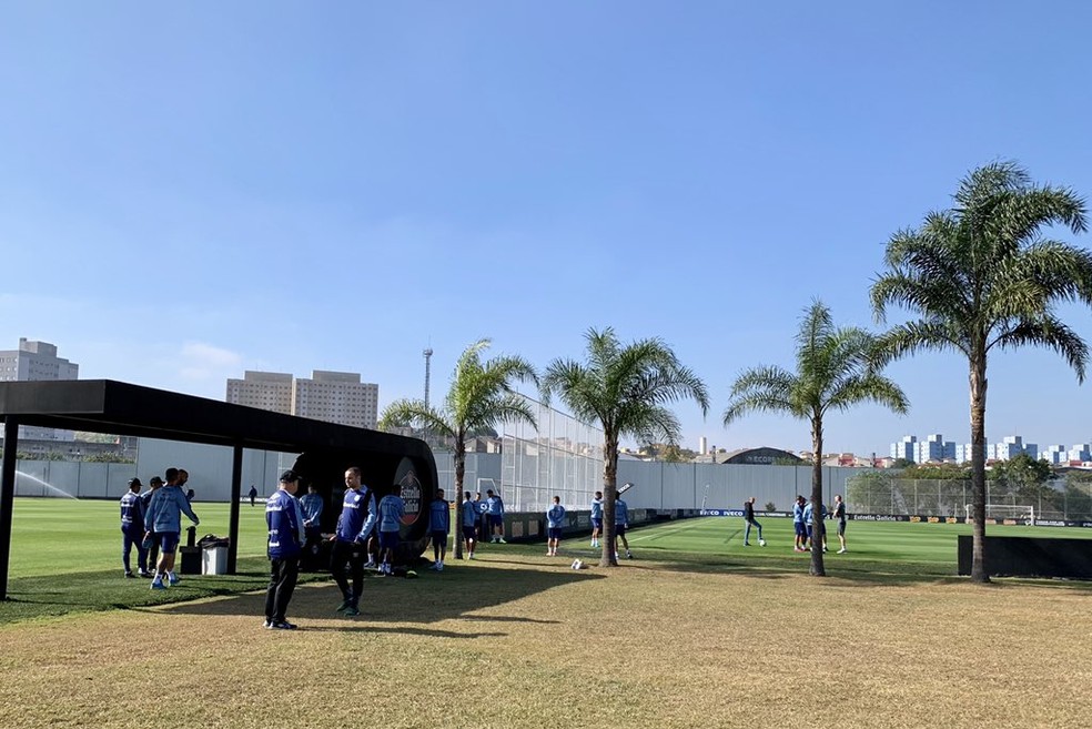 Grêmio treina no CT do Corinthians  — Foto: Grêmio / DVG