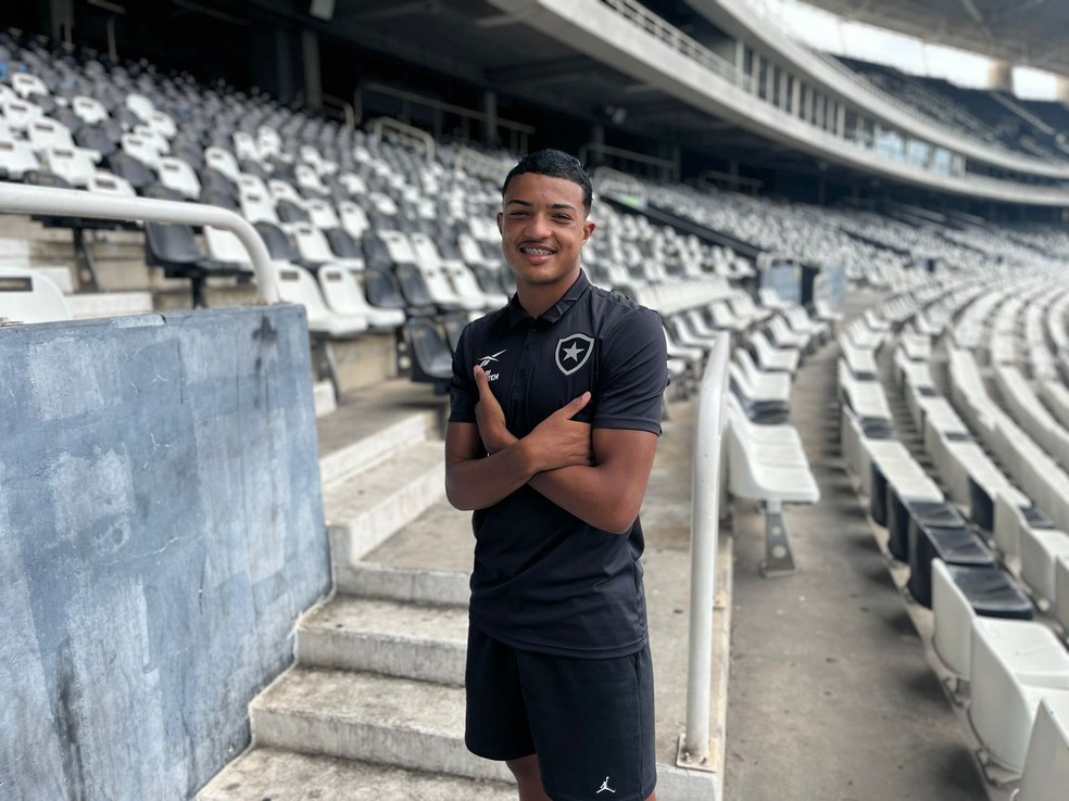 Kayke é o artilheiro do sub-17 do Botafogo — Foto: Sergio Santana/ ge