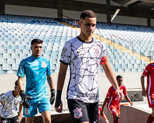 Corinthians aposta em Danilo no sub-20 para conquistar Brasileirão inédito.