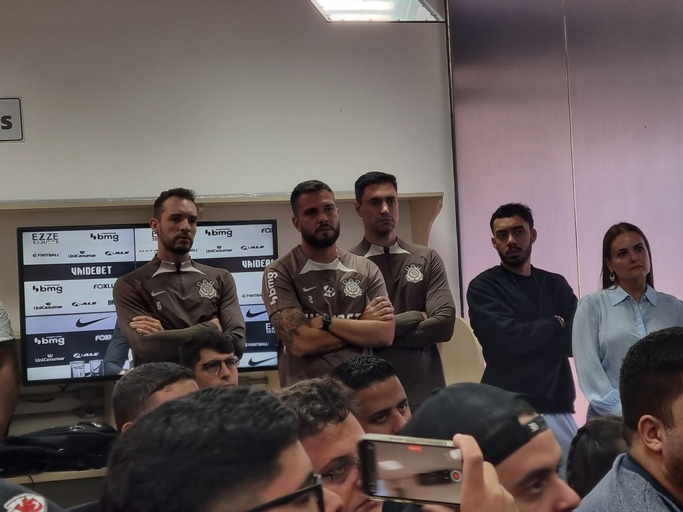 Felipe Zilio, Diego Favarin e Bernardo Franco marcaram presença no adeus de Paulinho