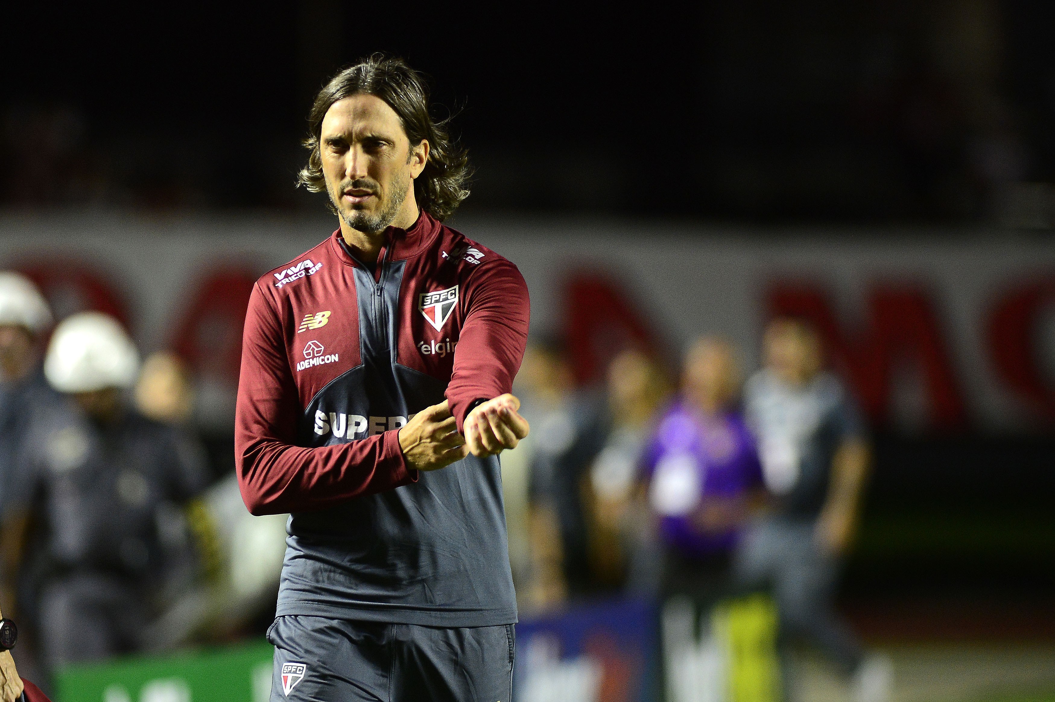 PRESSÃO AFASTADA! São Paulo se classifica para as semis e traz alívio para Zubeldía e sua equipe