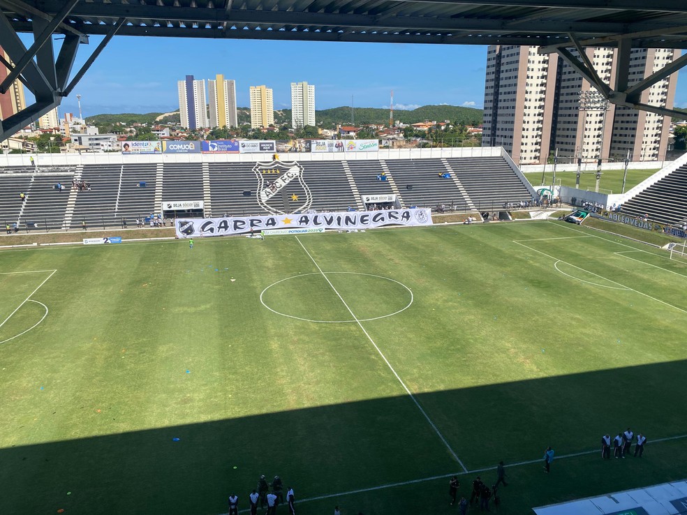 Frasqueirão vai receber os dois jogos entre ABC e Laguna — Foto: Augusto César Gomes