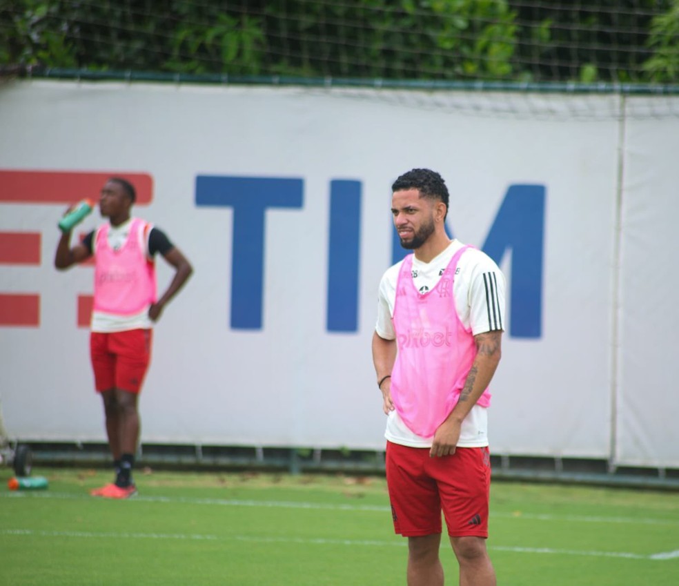 Zé Welinton em treino do Flamengo — Foto: Divulgação / Flamengo