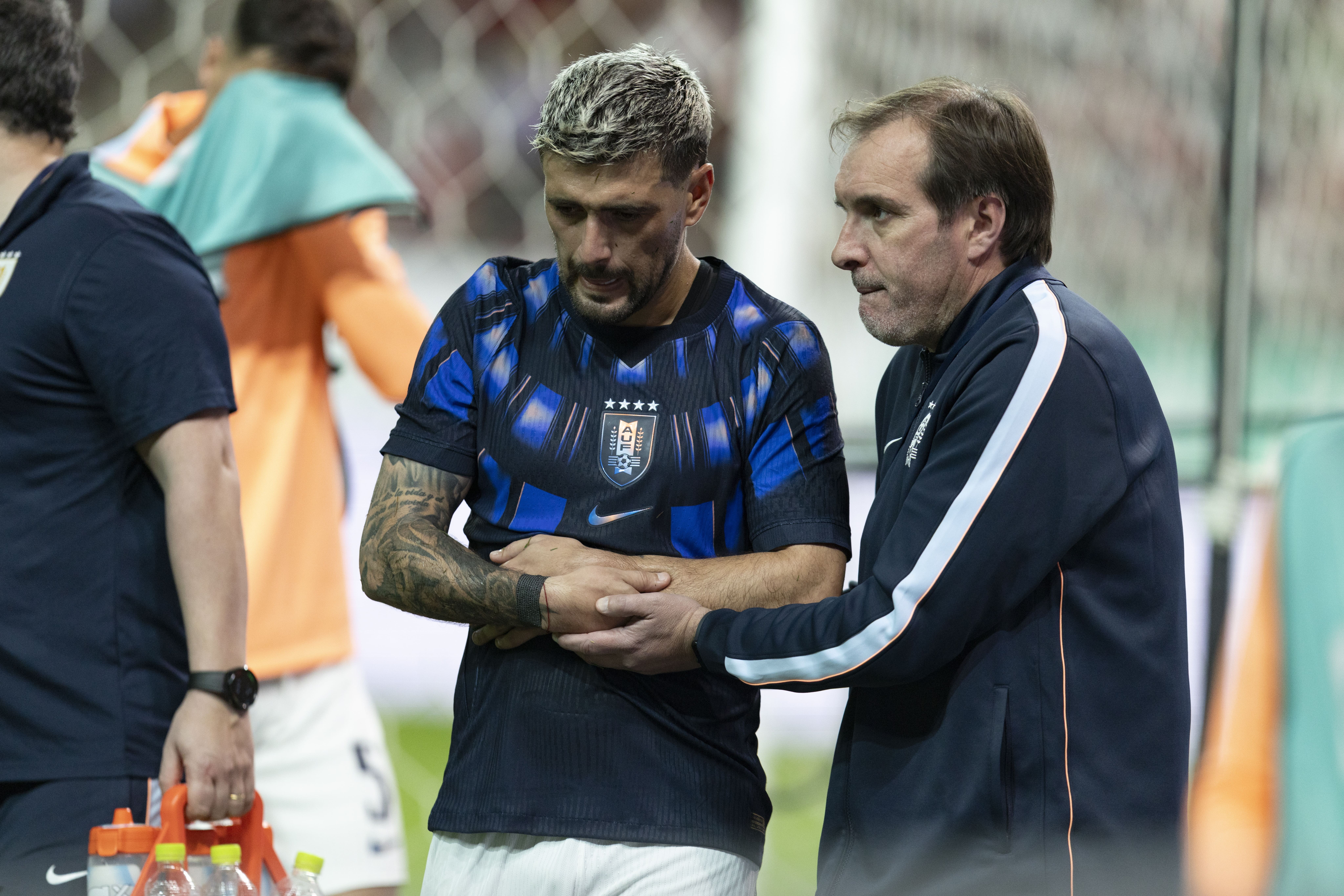 Arrascaeta sofre quinta lesão com o Uruguai, que já o fez desfalcar o Flamengo por 118 dias
