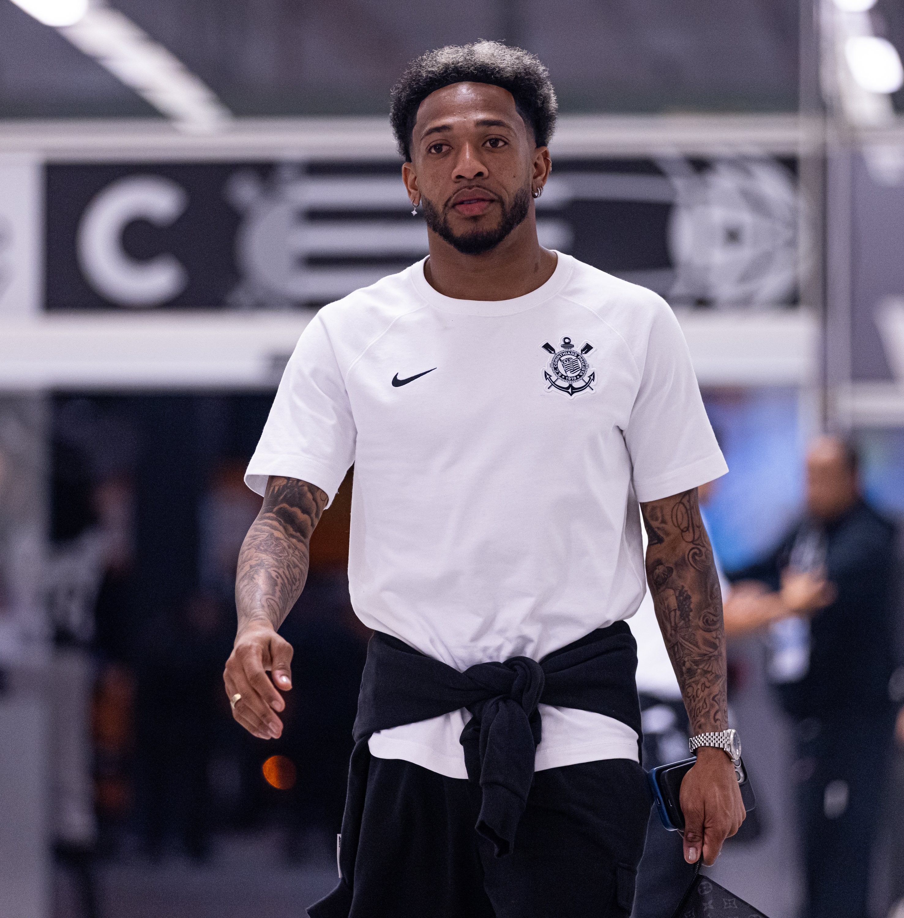 José Martínez ausente gera tensão no Corinthians; Dorival admite: 