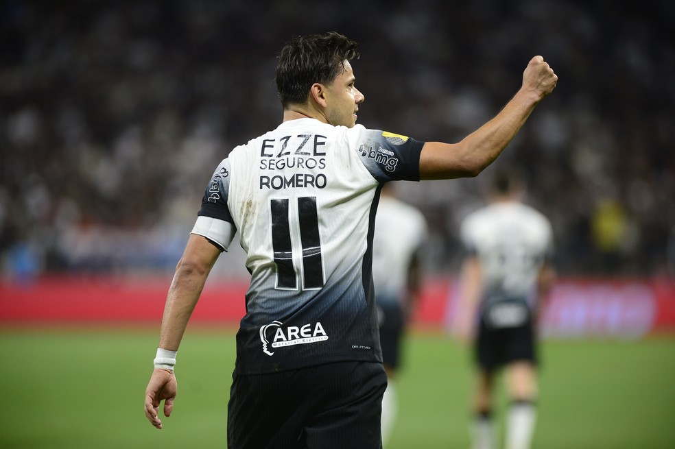 Romero abriu o placar na vitória por 2 a 0 sobre o Mirassol — Foto: Marcos Ribolli