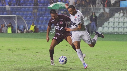 Santos tem volta de Neymar, mas pouco a aproveitar em amistoso antes do Brasileirão - Adversário com baixo nível técnico está longe de representar as dificuldades que o Peixe poderá ter contra o Flamengo